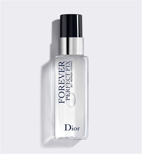 dior fix it spray.